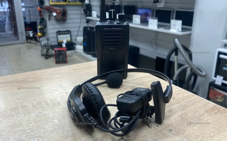 Рация  VX-261-G5-5