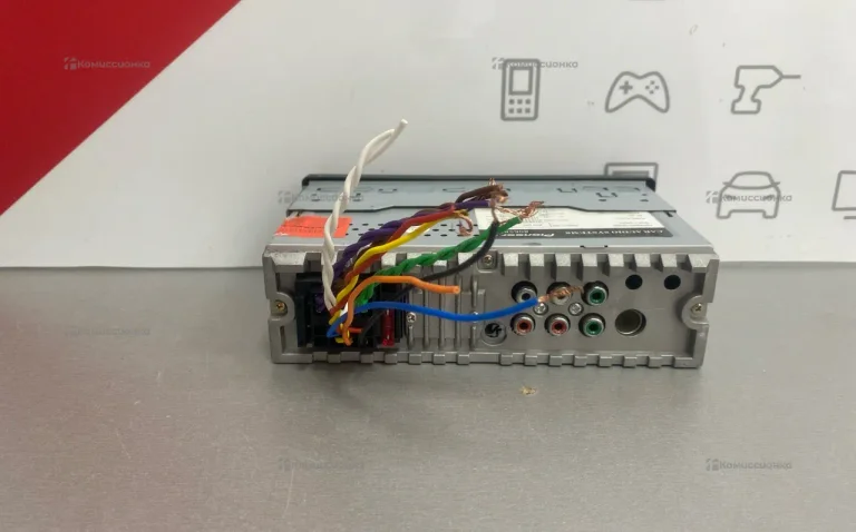 Автомагнитола  pioneer 8065bt