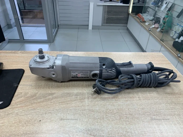 Полировальная машина Интерскол УПМ-180/1300Э