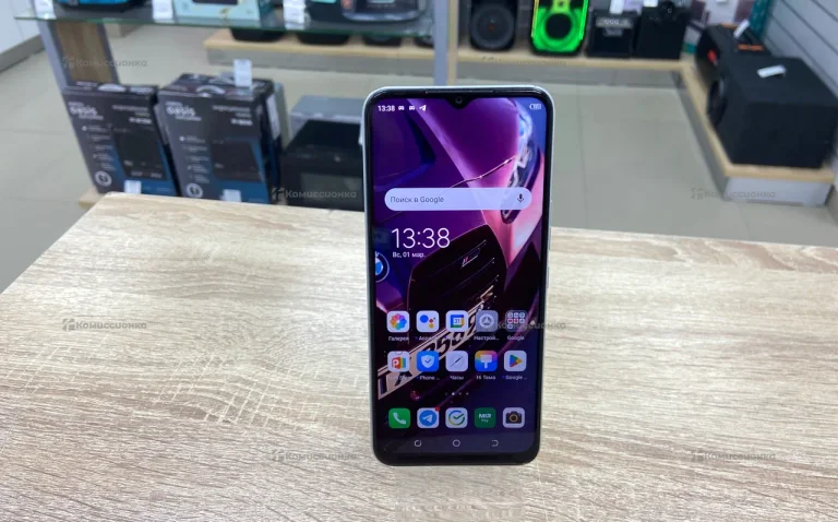 Tecno Spark 8C 4/64 ГБ