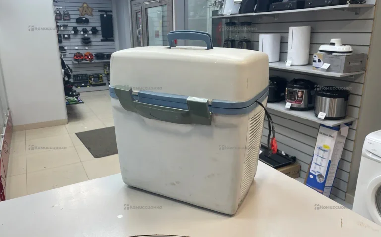 Автомобильный холодильник SC7471/12V