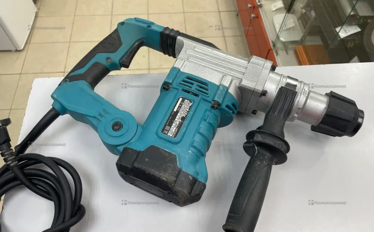 Перфоратор Makita HR3016