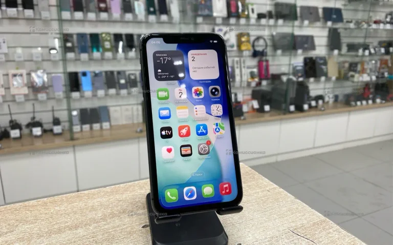 Apple iPhone 11 4/64 ГБ