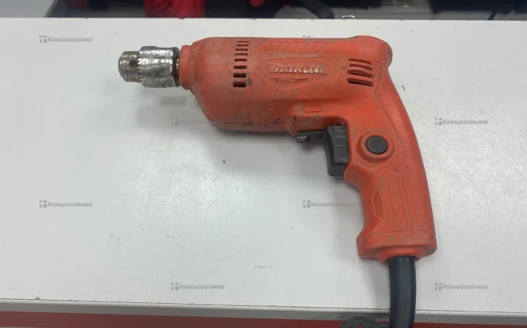 Дрель Makita M0600