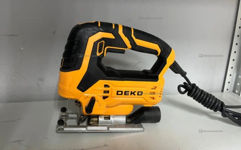 Лобзик DEKO Laser DKJS1050E
