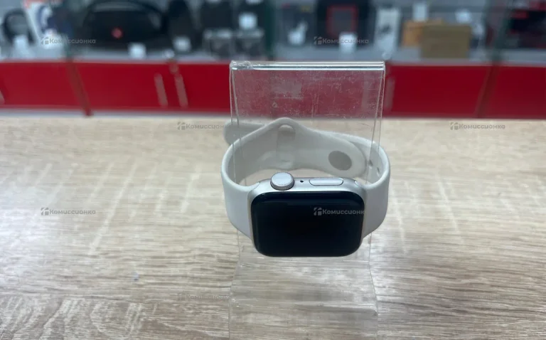 Смарт-часы Apple Watch SE 2024 40mm