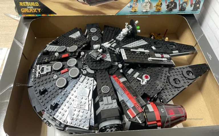 Набор Lego: The Dark Falcon