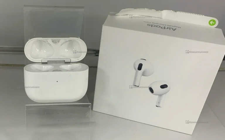 Кейс для наушников AirPods 3