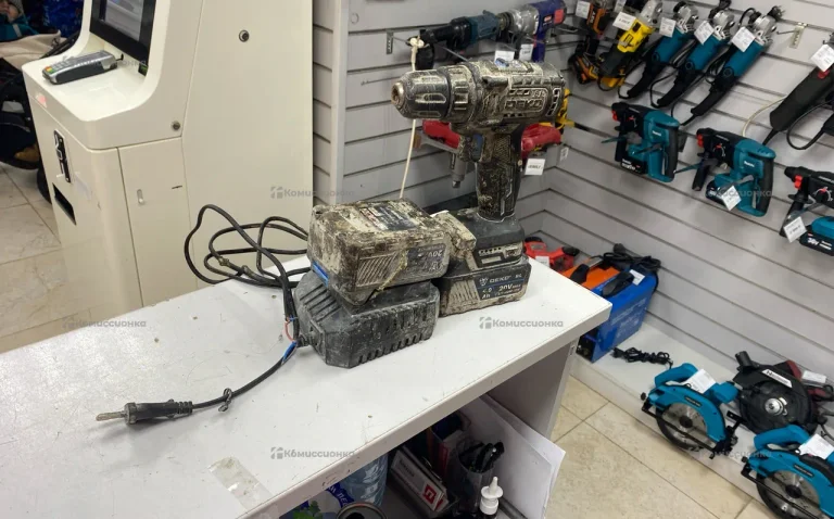 Шуруповерт DEKO Sharker 20В