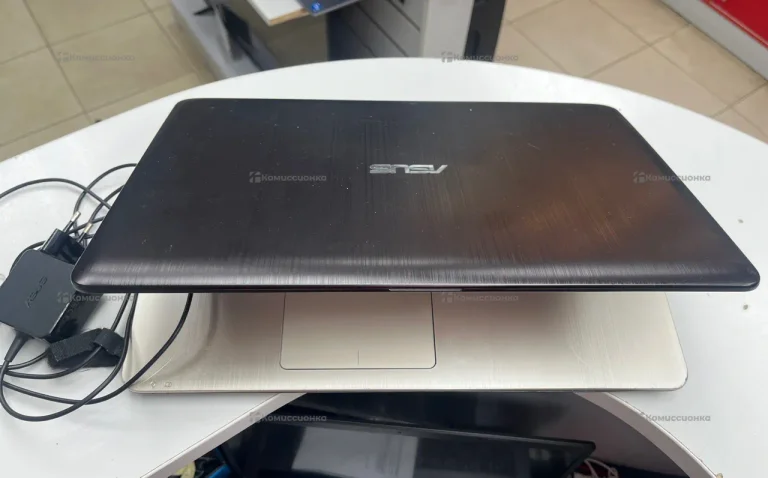 Ноутбук  ASUs
