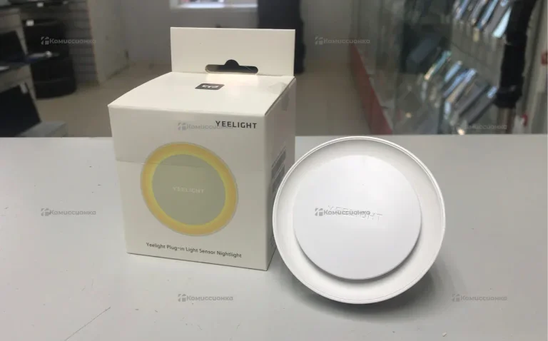 Ночник Xiaomi Mijia Plug-in Night Light (MJYD04YL)  белый