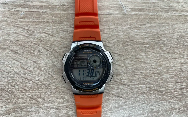 Часы  Casio