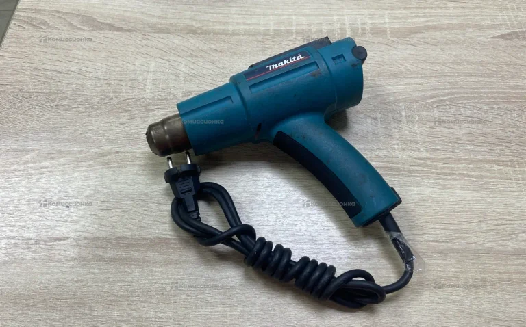 Строительный фен makita