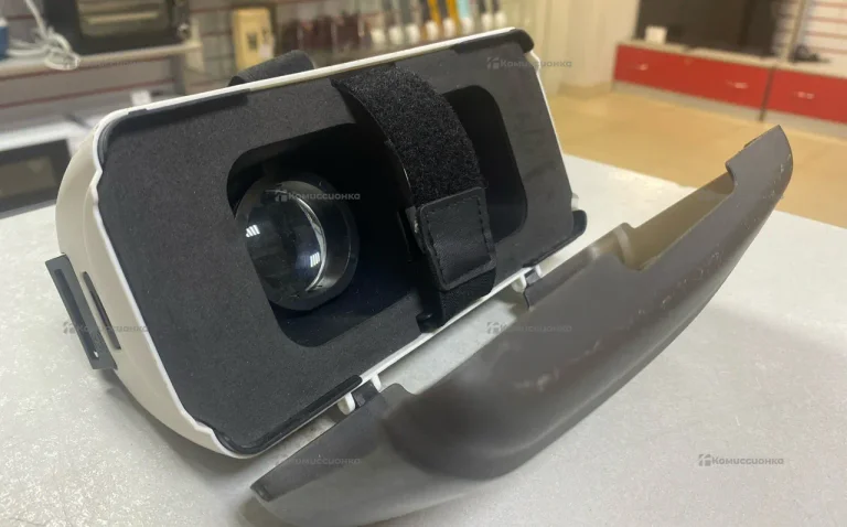 Очки виртуальной реальности Ritmix RVR-100