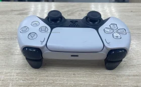 Купить Sony DualSense Wireless Controller б/у , в Екатеринбург Цена:3990рублей