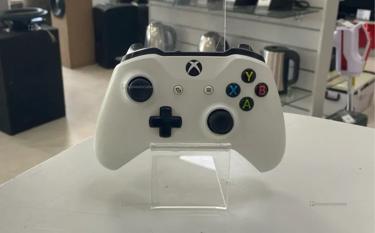 джойстик Xbox one