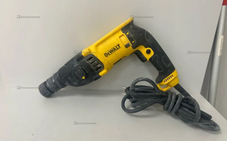 Перфоратор DeWALT D25133K