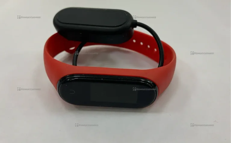 Часы Mi band 4
