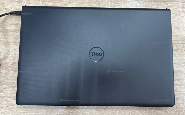 Ноутбук  Dell Vostro 3520