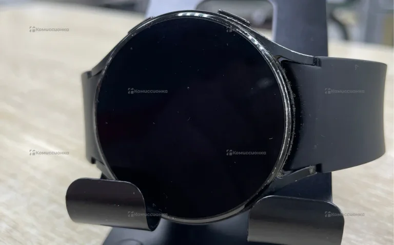 Часы Samsung Galaxy Watch 4 44mm