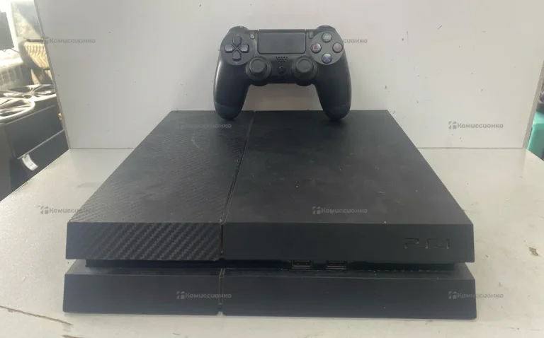 Приставка Sony Plastation 4 fat 500
