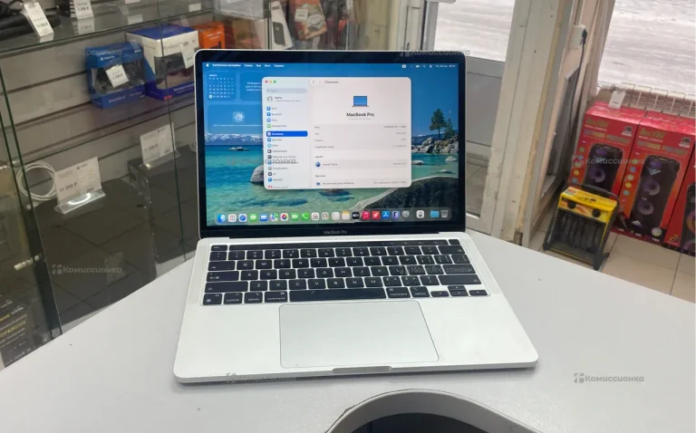 Ноутбук  MacBook Pro 12 m2 1022