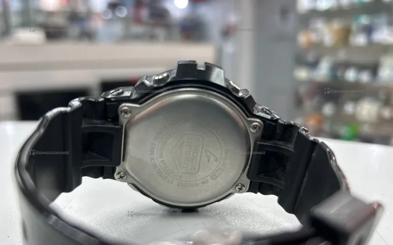 Часы  Casio G-Shock DW6900NB