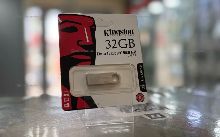 Флешка Kingston 32GB