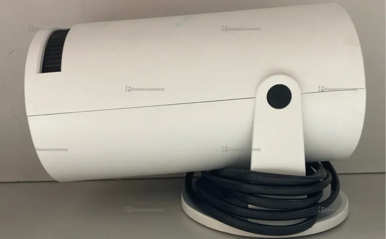 Проектор  projector hy300