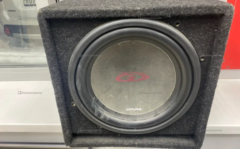 Сабвуфер  alpine 12r