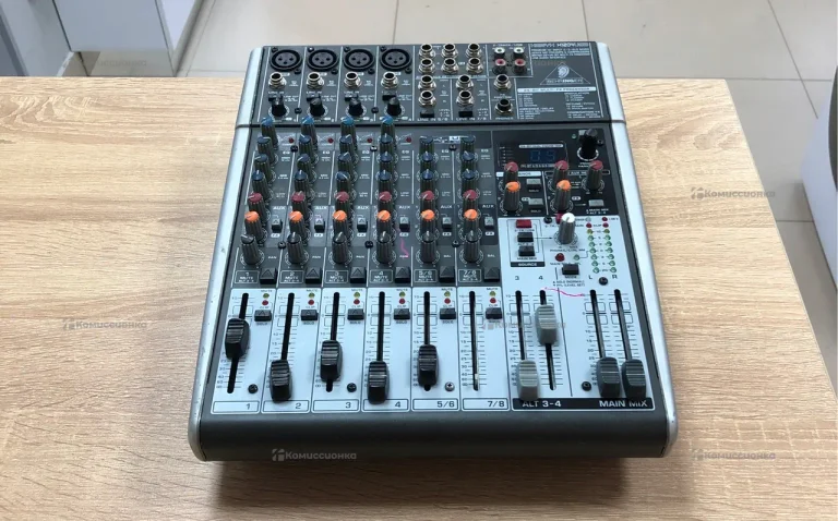 Микшер Behringer xenium x1204usb