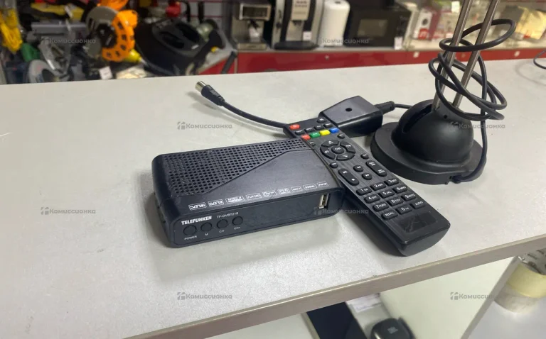 Тв приставка Telefunken TF-DVBT219 (с антенной)