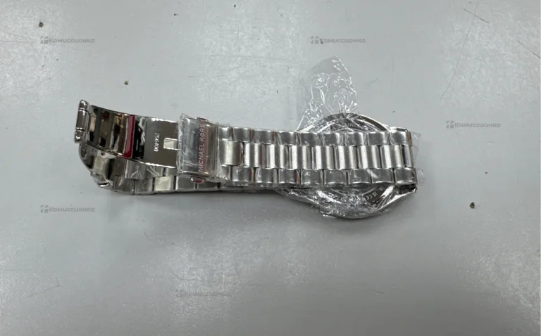 Часы  Michael Kors