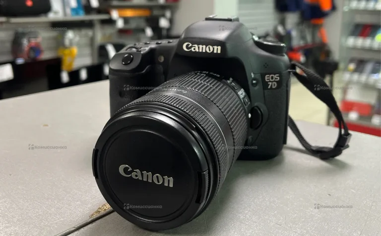 Фотоаппарат  Canon DS126251(Объектив EFS 18-135mm)