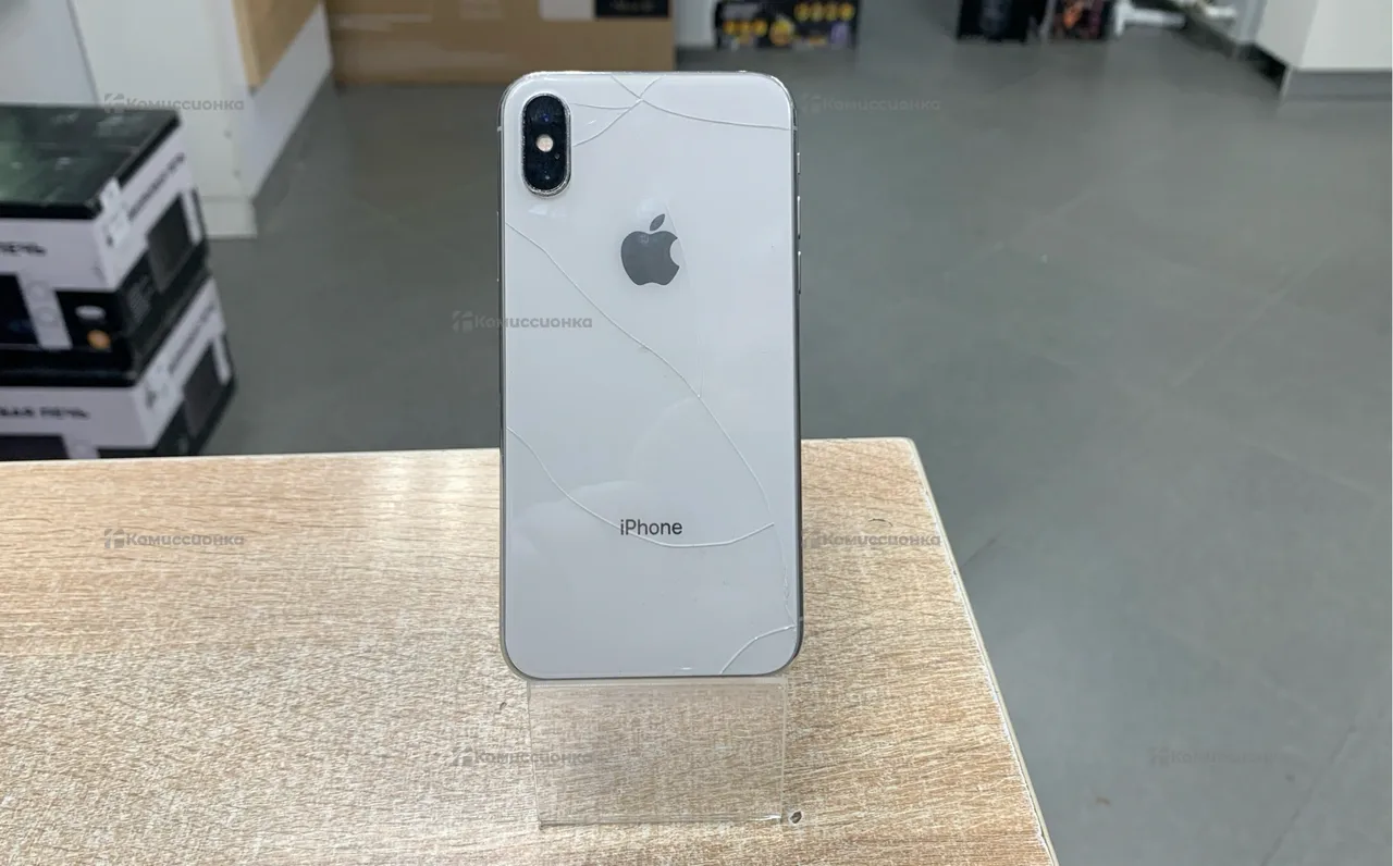 Купить Apple iPhone X 3/64 ГБ б/у арт. 2036300451806-1 в Москве И