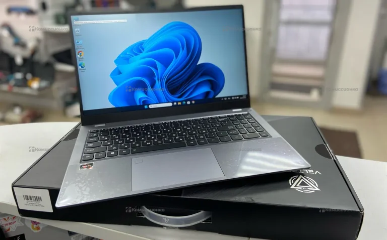 Ноутбук Veltron VT7840