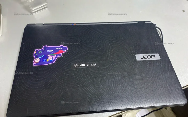 Ноутбук  acer  es1-512