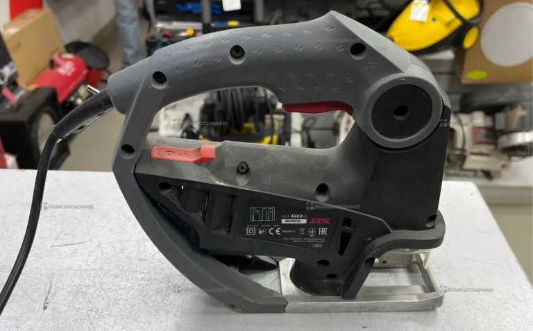 Электролобзик Skil 4600 LA