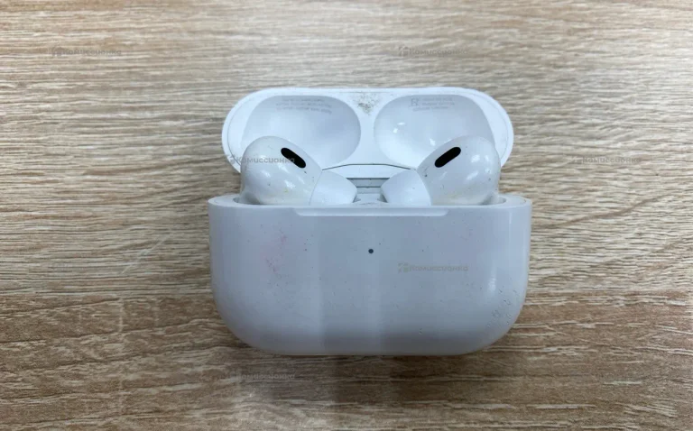 AirPods Pro 2 lightning