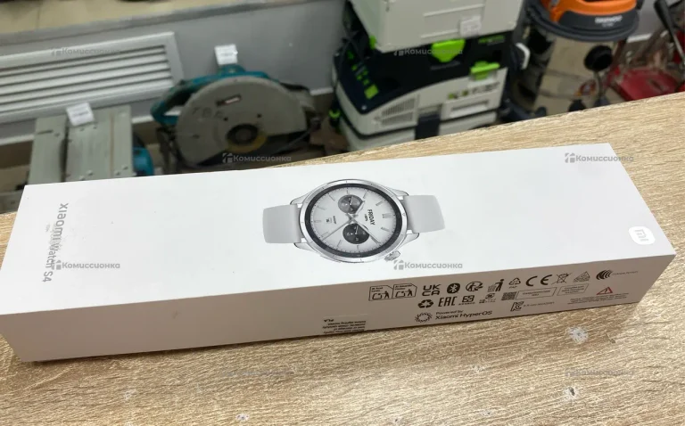 Часы  Xiaomi Watch S4