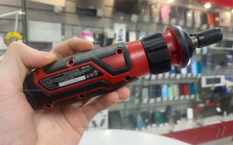 Аккумуляторная отвертка Skil SD561201