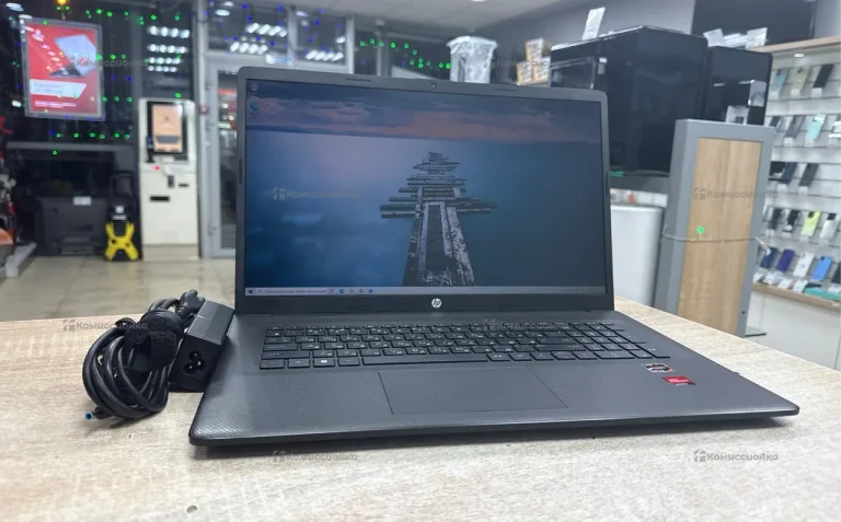Ноутбук  HP Laptop 17