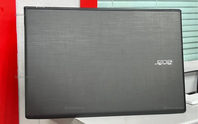 Ноутбук Acer  Aspire E5-575G