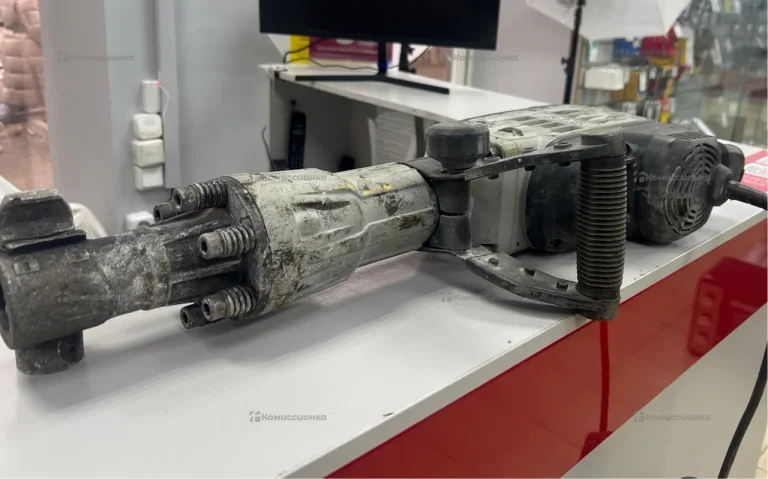 Отбойный молоток P.I.T GSH65-C3