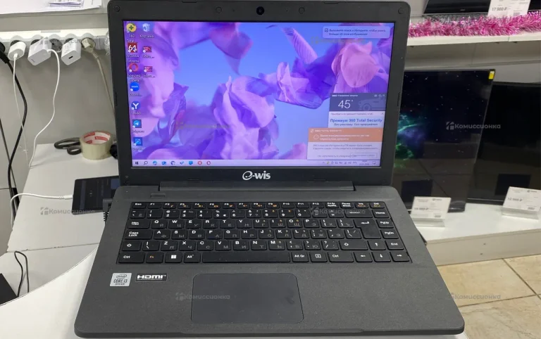 Ноутбук  e-wis