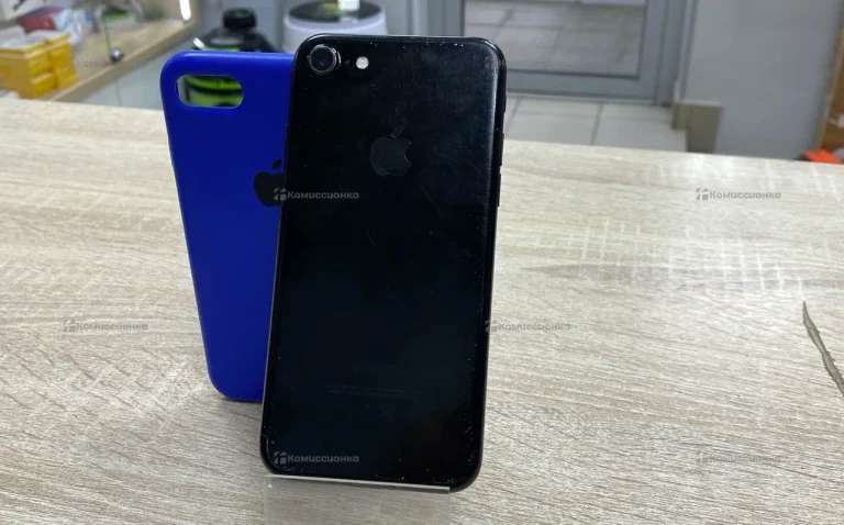 Apple iPhone 7 2/32 ГБ