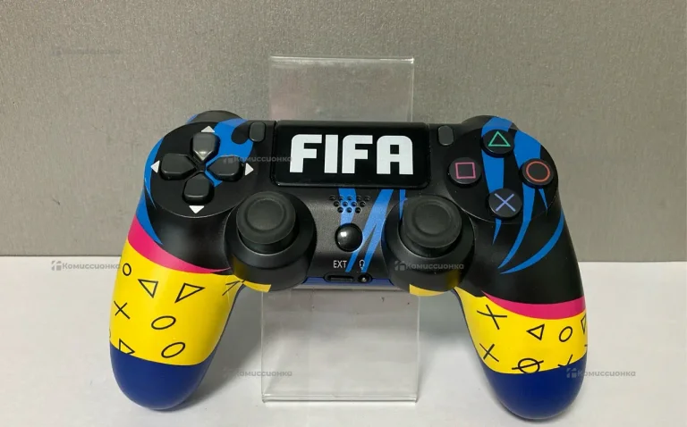 Геймпад для PlayStation 4 FIFA Edition
