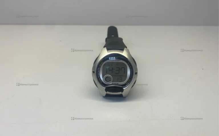 Часы Casio LW-200
