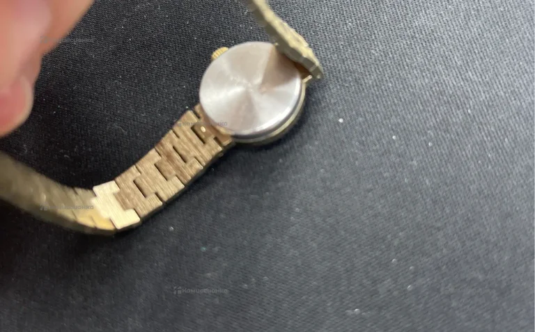 Часы  Чайка 17 камней