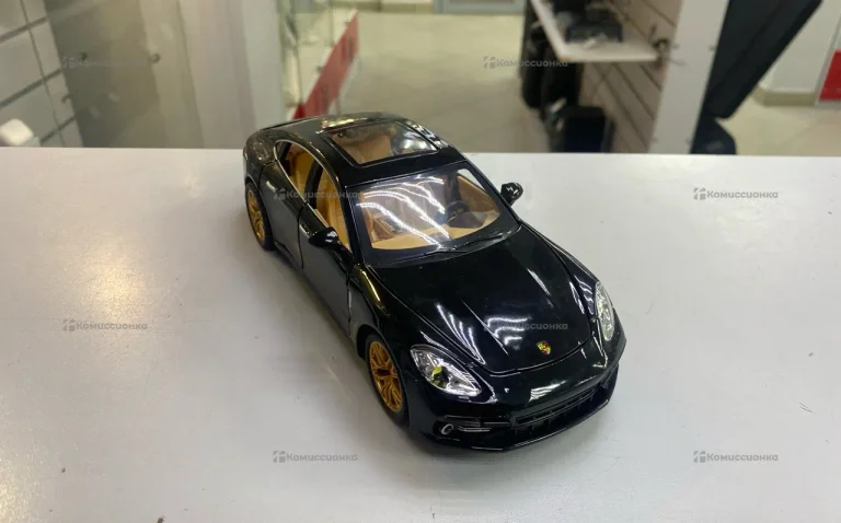 Porsche Ponamero